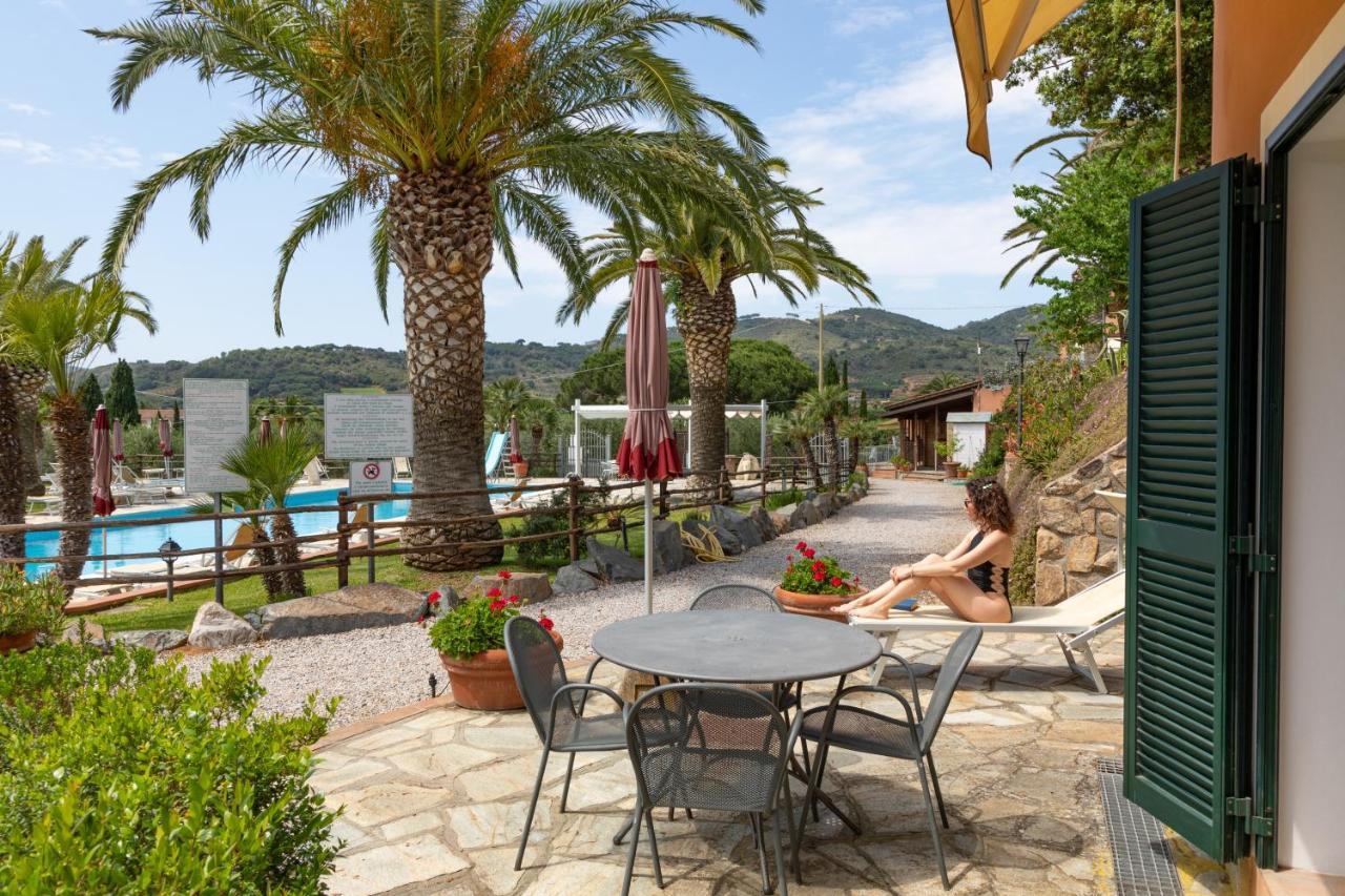 Country Hotel Residence Da Pilade Capoliveri  Bagian luar foto